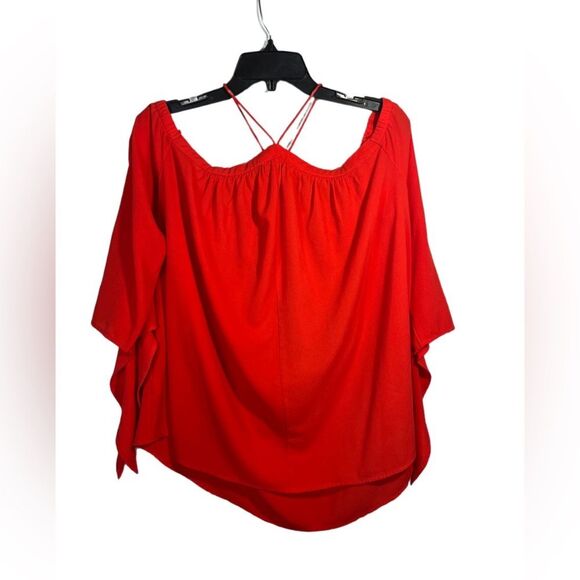 She + Sky off the shoulder blouse - Picture 3 of 6